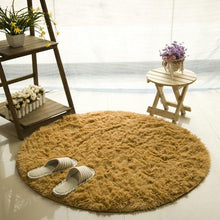 Fluffy Faux Fur round Rug